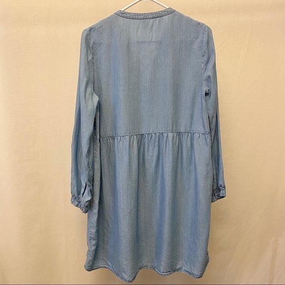 Old Navy Chambray Dress Pintuck Lace Up Relaxed Fit Long Sleeve Swing Sz Med - Picture 8 of 8